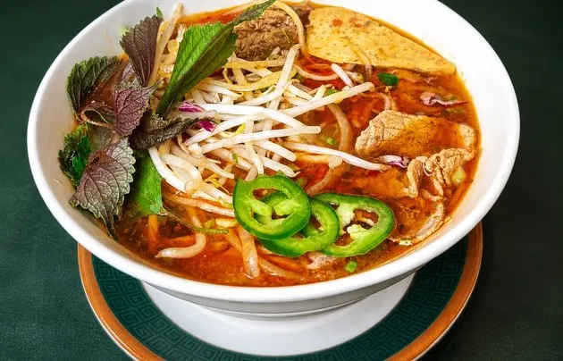 Bún bò Huế